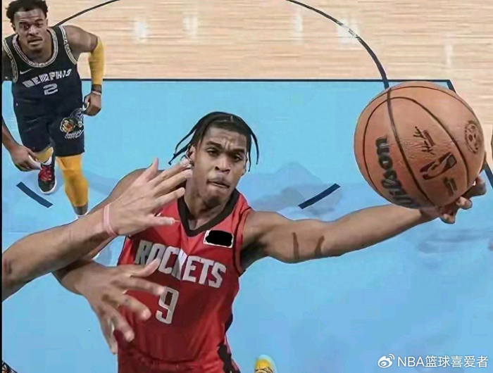 Bsports必一体育-火箭旧将发展联盟狂砍93分！他真能杀回NBA吗？|克里斯托弗|约什-克里斯托弗|克里斯-席尔瓦|休斯敦火箭队|迈阿密热火队_新浪体育_新浪新闻